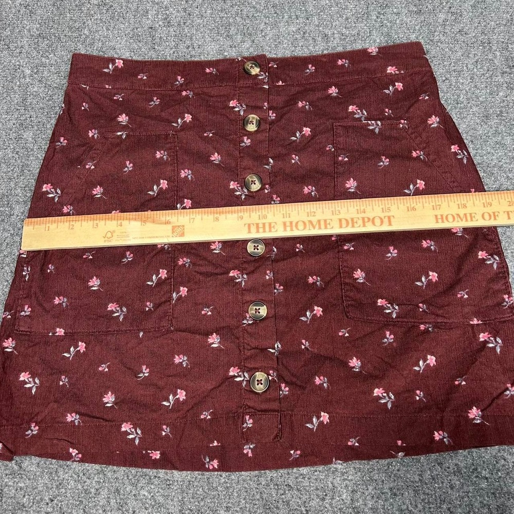 American Eagle burgundy corduroy floral mini skirt with button front Size Large - Picture 7 of 7